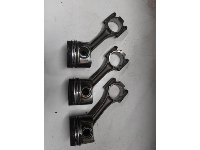 Volkswagen Caddy Zuiger