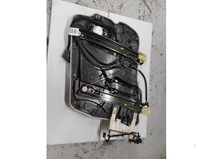 Alfa Romeo Stelvio Ruitmechaniek 4Deurs links-voor