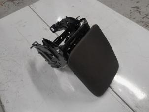 Gebruikte Armleuning Audi A4 (B8) 1.8 TFSI 16V Prijs € 40,00 Margeregeling aangeboden door A.T.S. van de Wiel