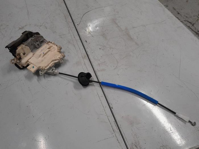 Audi A4 Deurslot Mechaniek 4Deurs rechts-voor