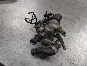 Gebruikte Thermostaathuis Alfa Romeo GT (937) 1.9 JTD 16V Multijet Prijs € 50,00 Margeregeling aangeboden door A.T.S. van de Wiel