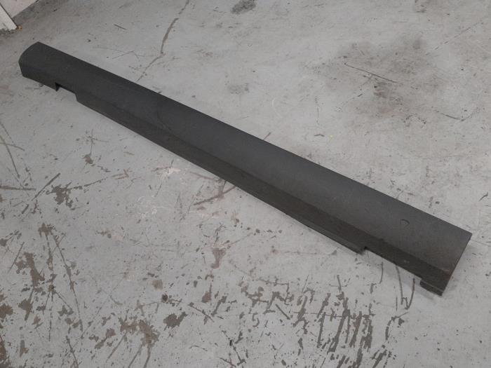 Seat Altea Zijskirt rechts