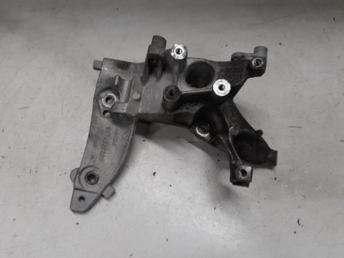 Citroen Berlingo Dynamosteun boven