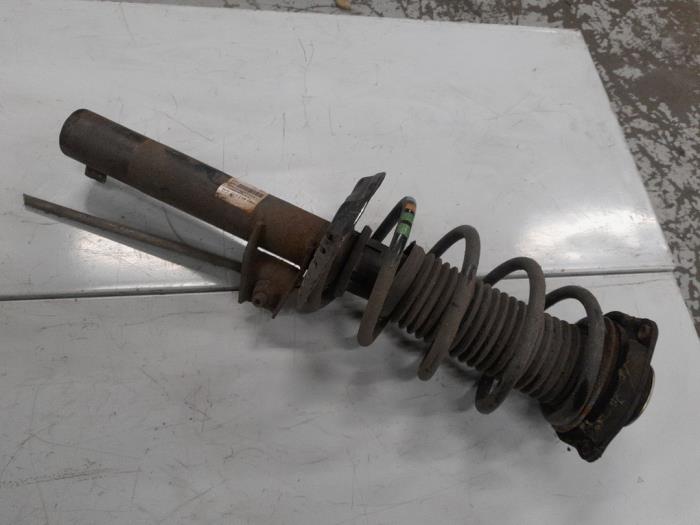 Volkswagen Golf Schokdemperpoot links-voor