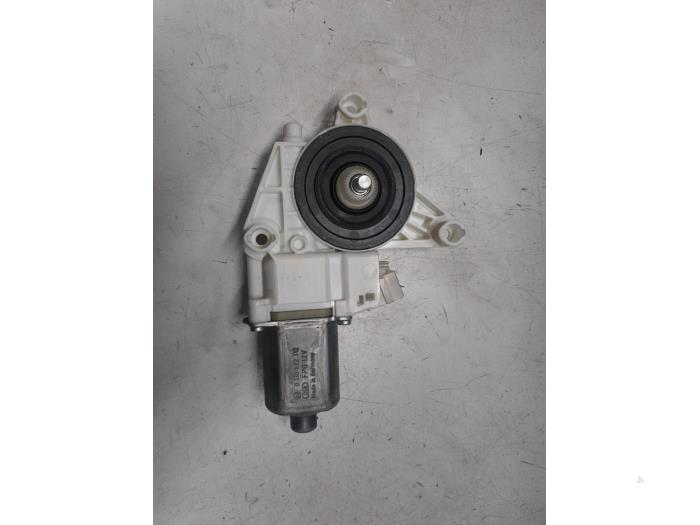 Mercedes Vito Raammotor Portier