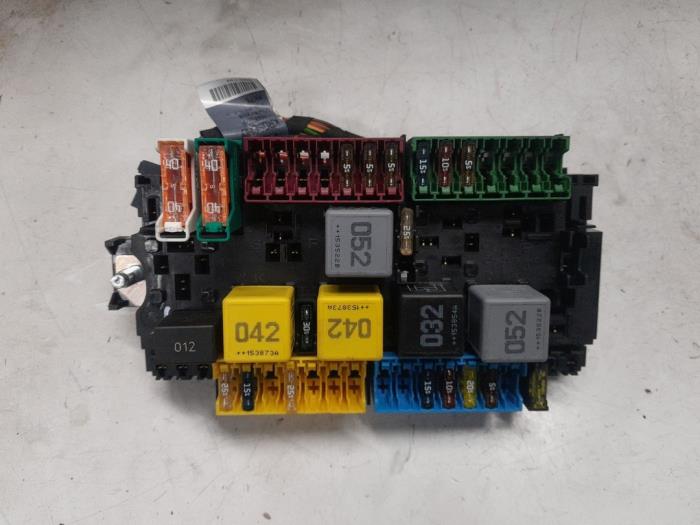 Mercedes Vito Zekeringkast