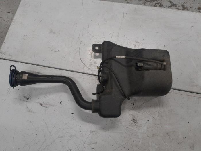 Mercedes Vito Ruitensproeiertank voor