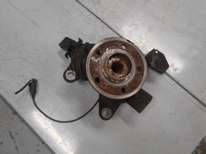 Mercedes Vito Fusee rechts-voor