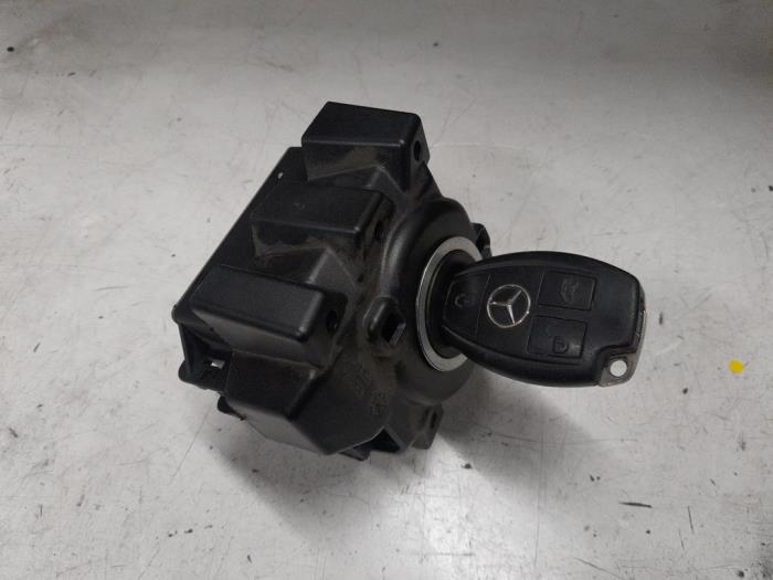 Mercedes Vito Kontaktslot+Sleutel