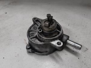 Gebruikte Vacuumpomp (Diesel) Mercedes Vito (639.6) 2.2 111 CDI 16V Prijs € 50,00 Margeregeling aangeboden door A.T.S. van de Wiel