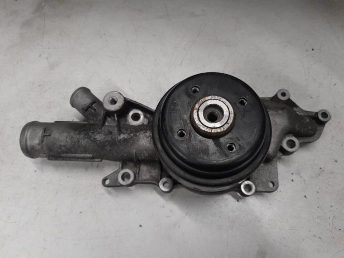 Mercedes Vito Waterpomp