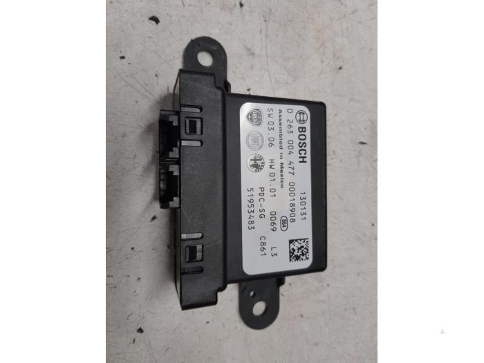 Fiat 500L PDC Module
