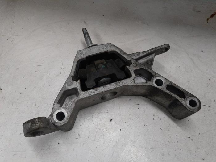 Fiat 500L Versnellingsbak Steun