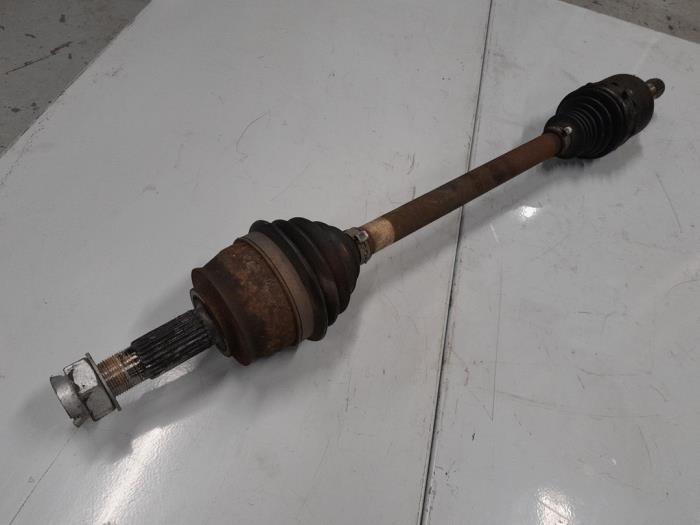 Fiat 500L Aandrijfas links-voor