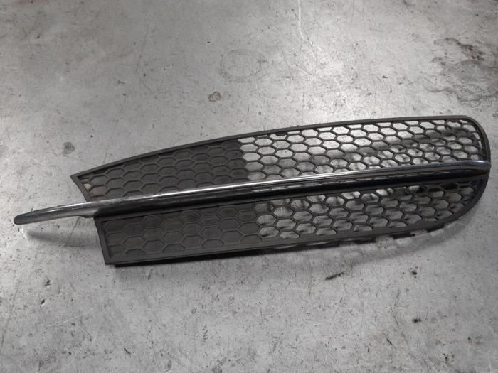 Alfa Romeo 147 Bumper Rooster