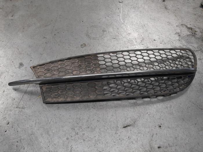 Alfa Romeo 147 Bumper Rooster