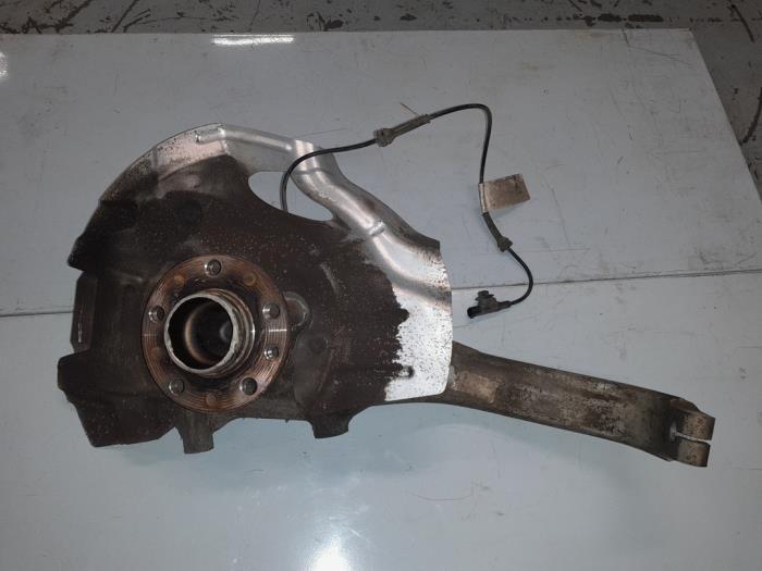 Alfa Romeo Stelvio Fusee links-voor