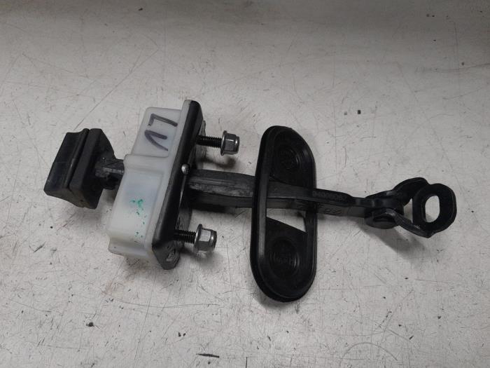 Alfa Romeo Stelvio Deurvanger 4Deurs links-voor