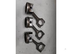 Gebruikte Zuiger Alfa Romeo MiTo (955) 1.4 Multi Air 16V Prijs € 125,00 Margeregeling aangeboden door A.T.S. van de Wiel