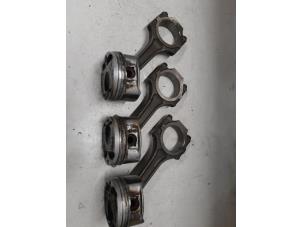 Gebruikte Zuiger Alfa Romeo GT (937) 2.0 JTS 16V Prijs € 165,00 Margeregeling aangeboden door A.T.S. van de Wiel