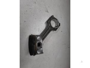 Gebruikte Zuiger Fiat 500C (312) 0.9 TwinAir 80 Prijs € 75,00 Margeregeling aangeboden door A.T.S. van de Wiel