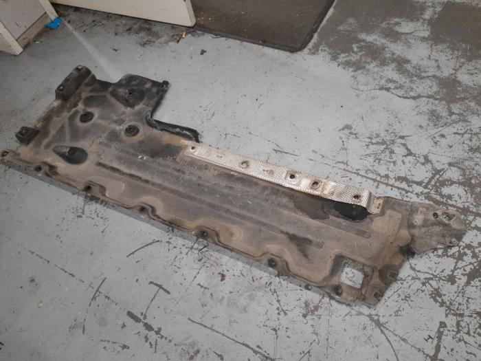 Alfa Romeo Stelvio Beschermplaat bodem