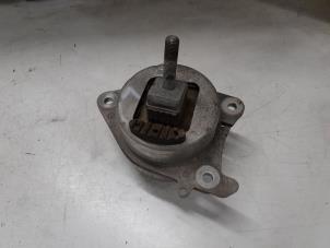 Gebruikte Motorrubber Alfa Romeo Stelvio (949) 2.2d 16V 160 Prijs € 90,00 Margeregeling aangeboden door A.T.S. van de Wiel