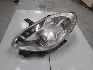 Gebruikte Koplamp links Alfa Romeo Giulietta (940) 1.4 TB 16V MultiAir Prijs € 335,00 Margeregeling aangeboden door A.T.S. van de Wiel