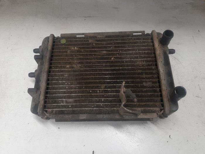 Gebruikte Radiateur Audi S8 (D3) 5.2 V10 40V Prijs € 190,00 Margeregeling aangeboden door A.T.S. van de Wiel