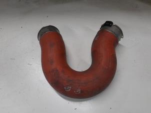 Gebruikte Intercooler Slang Mercedes Sprinter 3,5t (906.63) 316 CDI 16V Prijs € 30,00 Margeregeling aangeboden door A.T.S. van de Wiel