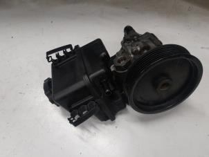 Gebruikte Servopomp Mercedes Sprinter 3,5t (906.63) 316 CDI 16V Prijs € 190,00 Margeregeling aangeboden door A.T.S. van de Wiel