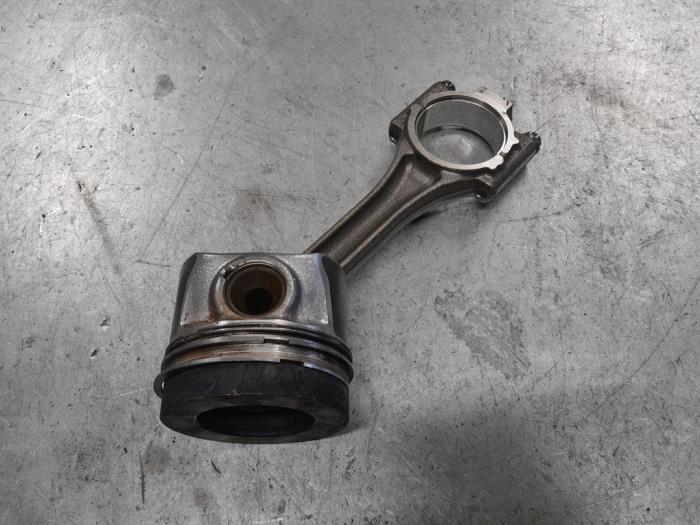 Volkswagen Caddy Zuiger