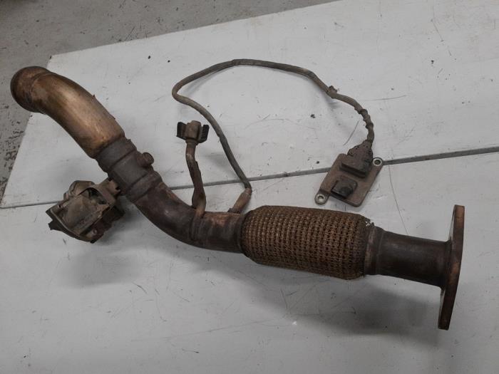 Uitlaat voorpijp van een Mercedes-Benz Vito (447.6) 1.6 111 CDI 16V 2017