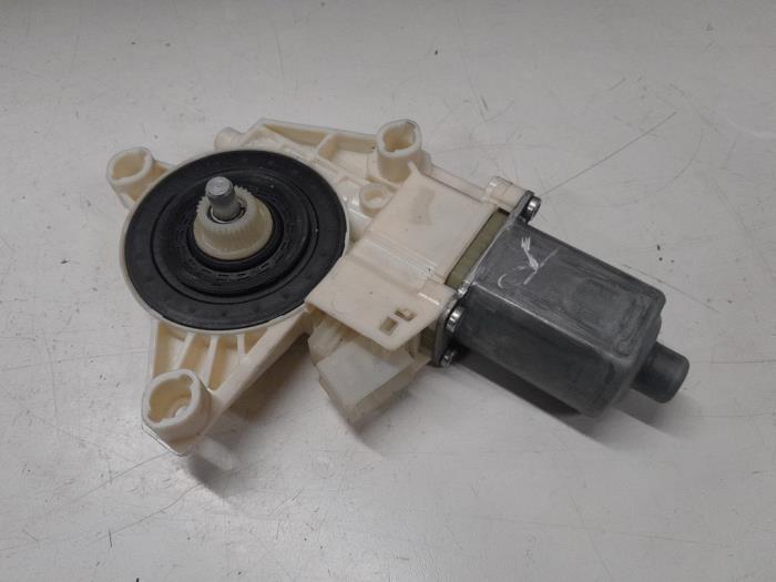 Mercedes Vito Raammotor Portier