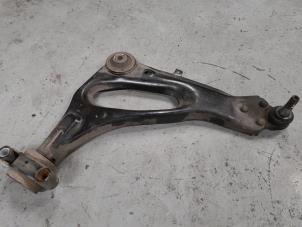 Gebruikte Draagarm rechts-voor Mercedes Vito (447.6) 1.6 111 CDI 16V Prijs € 90,00 Margeregeling aangeboden door A.T.S. van de Wiel