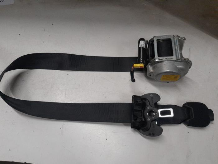 Alfa Romeo Stelvio Veiligheidsgordel links-voor