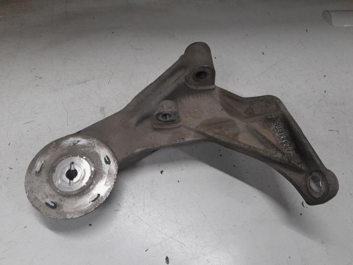 Alfa Romeo GT Versnellingsbak Steun
