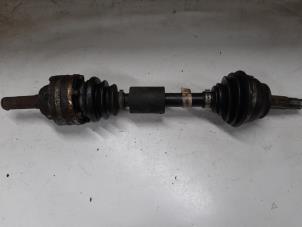 Gebruikte Aandrijfas rechts-voor Alfa Romeo 147 (937) 1.6 HP Twin Spark 16V Prijs € 45,00 Margeregeling aangeboden door A.T.S. van de Wiel