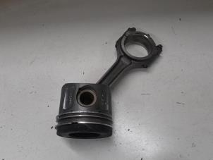 Gebruikte Zuiger Peugeot Boxer (U9) 2.2 HDi 130 Euro 5 Prijs € 90,00 Margeregeling aangeboden door A.T.S. van de Wiel