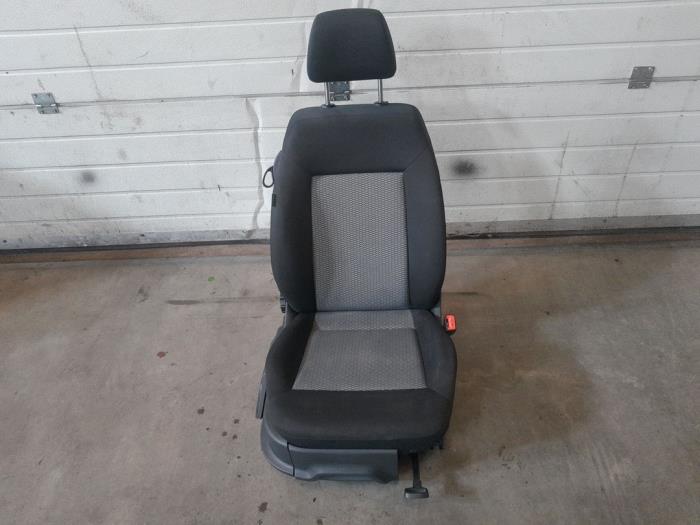 Volkswagen Polo Stoel rechts