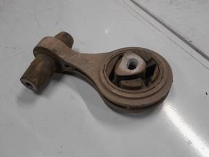 Gebruikte Motorrubber Fiat Doblo Cargo (223) 1.3 JTD 16V Multijet Prijs € 30,00 Margeregeling aangeboden door A.T.S. van de Wiel