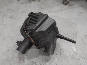 Gebruikte Luchtfilterhuis Renault Trafic (1FL/2FL/3FL/4FL) 1.6 dCi 95 Prijs € 70,00 Margeregeling aangeboden door A.T.S. van de Wiel