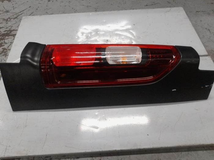 Renault Trafic Achterlicht rechts