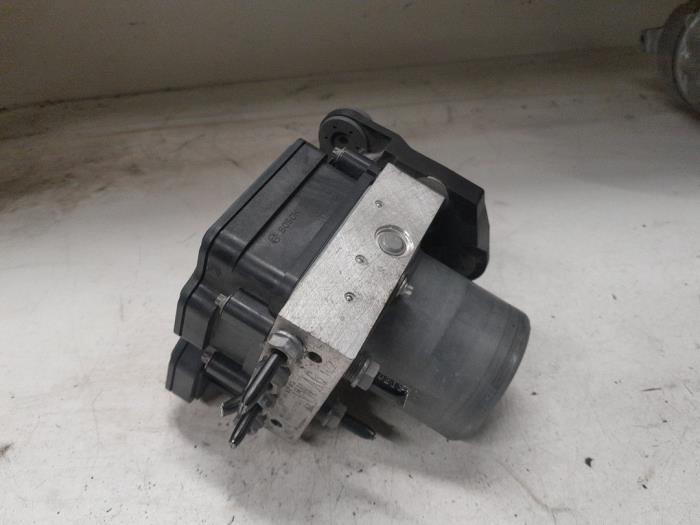 Volkswagen Polo ABS Pomp