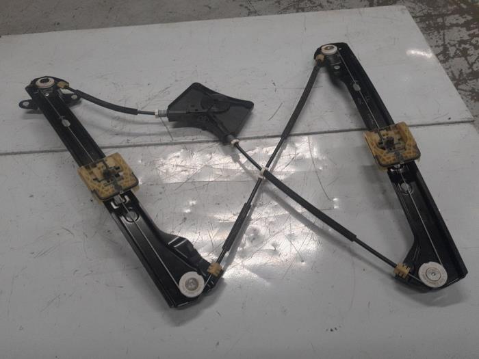 Volkswagen Polo Ruitmechaniek 4Deurs rechts-voor