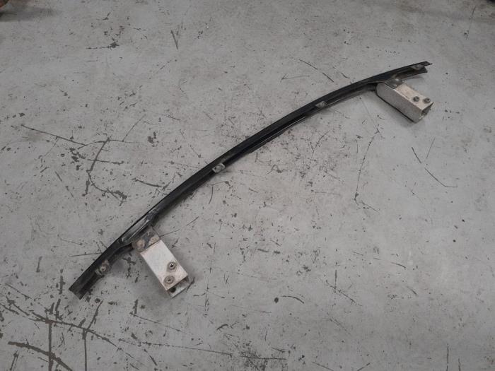 Alfa Romeo Giulia Bumperframe voor