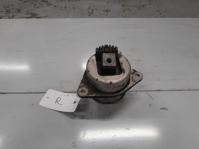 Alfa Romeo Giulia Motorsteun