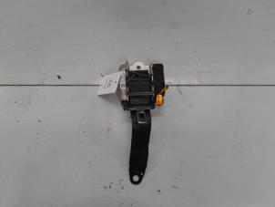 Gebruikte Veiligheidsgordel links-achter Alfa Romeo Giulia (952) 2.2d 180 16V Prijs € 240,00 Margeregeling aangeboden door A.T.S. van de Wiel