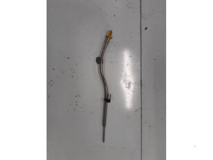 Alfa Romeo Giulia Olie Peilstok