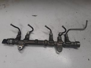 Gebruikte Injector brug Opel Combo 1.3 CDTI 16V Prijs € 85,00 Margeregeling aangeboden door A.T.S. van de Wiel